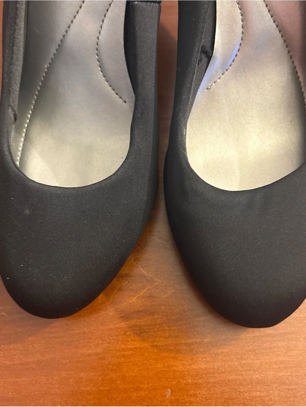 East 5th Black Women's Classic Pumps closed toe 8.5 low heel